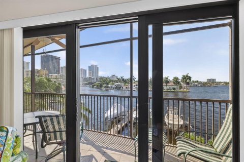 Copropriété à vendre à Pompano Beach, Floride: 2 chambres, 141.21 m2 № 2411776 - photo 18