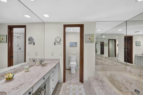 Copropriété à vendre à Pompano Beach, Floride: 2 chambres, 141.21 m2 № 2411776 - photo 30