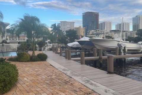 Copropriété à vendre à Pompano Beach, Floride: 2 chambres, 141.21 m2 № 2411776 - photo 3