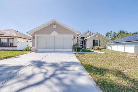 House in Poinciana, Florida 4 bedrooms, 173.82 sq.m. № 2104013