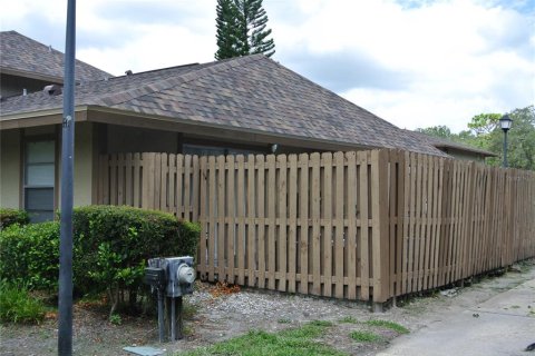 Townhouse in Brandon, Florida 3 bedrooms, 115.85 sq.m. № 1884677 - photo 7