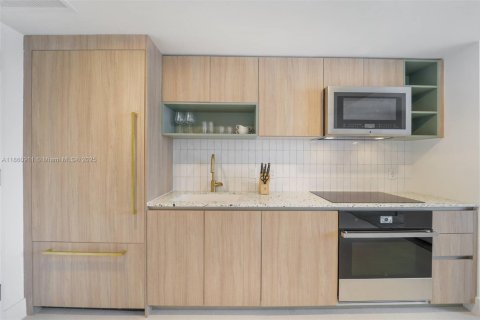 Condominio en venta en Miami, Florida, 1 dormitorio № 1889239 - foto 5