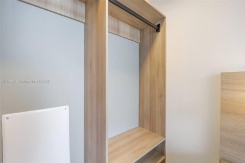 Condominio en venta en Miami, Florida, 1 dormitorio № 1889239 - foto 15