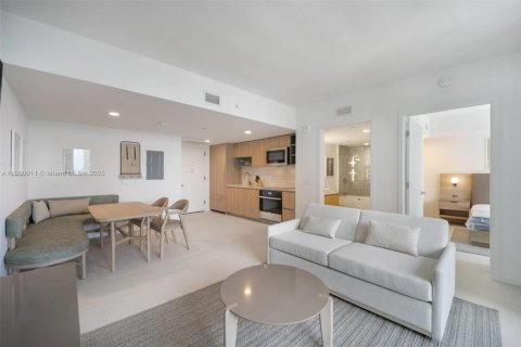 Condominio en venta en Miami, Florida, 1 dormitorio № 1889239 - foto 2