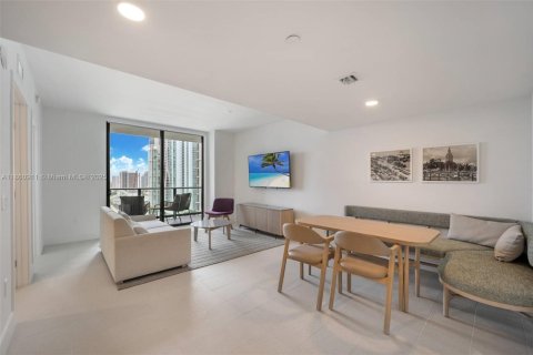 Condominio en venta en Miami, Florida, 1 dormitorio № 1889239 - foto 4
