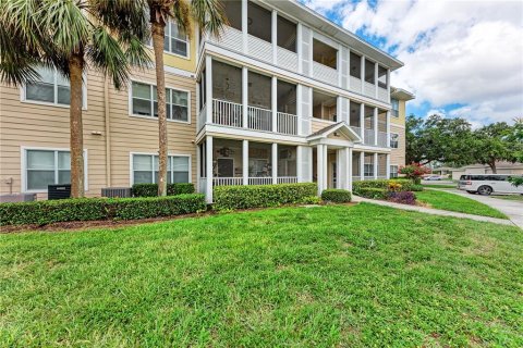 Condominio en alquiler en Bradenton, Florida, 2 dormitorios, 105.17 m2 № 1908437 - foto 1