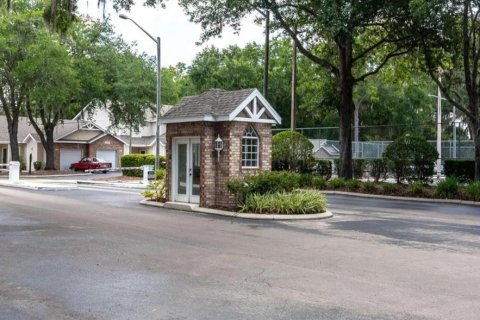 Condominio en alquiler en Gainesville, Florida, 3 dormitorios, 151.34 m2 № 1904410 - foto 2