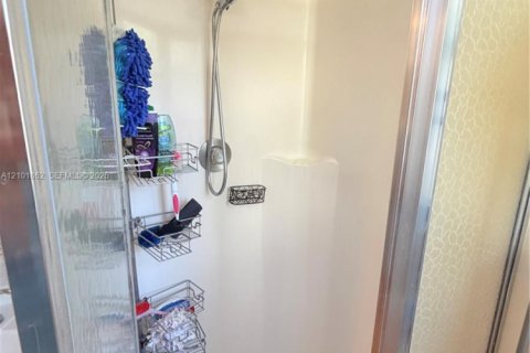 Condo in Boca Raton, Florida, 2 bedrooms  № 2403732 - photo 18