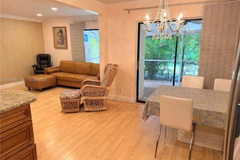 Condo in Boca Raton, Florida, 2 bedrooms  № 2403732 - photo 7