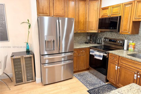 Condo in Boca Raton, Florida, 2 bedrooms  № 2403732 - photo 5