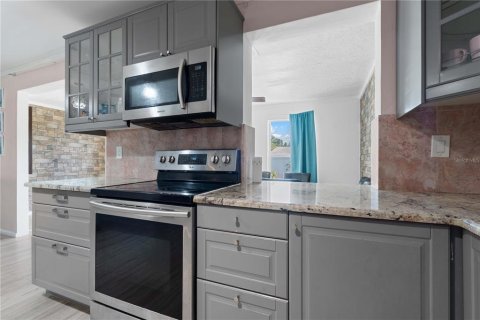 Casa en venta en Largo, Florida, 2 dormitorios, 84.73 m2 № 1657890 - foto 10