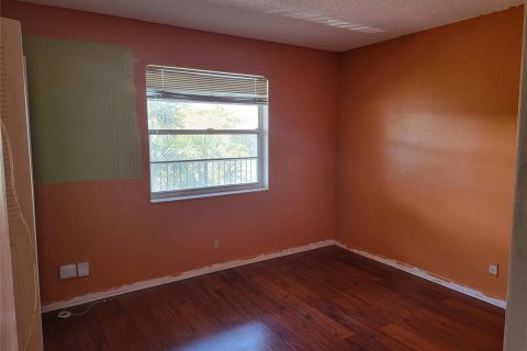 Copropriété à vendre à Lauderdale Lakes, Floride: 2 chambres, 93.09 m2 № 2084577 - photo 9