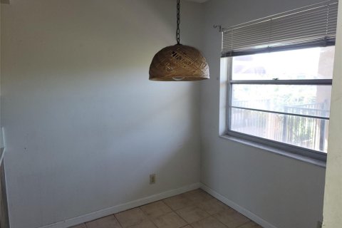 Copropriété à vendre à Lauderdale Lakes, Floride: 2 chambres, 93.09 m2 № 2084577 - photo 8
