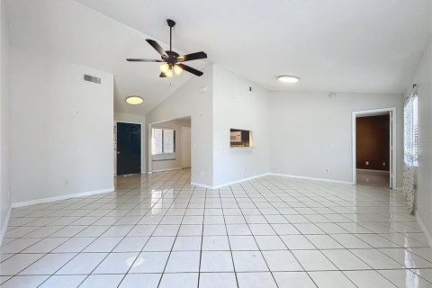 House in Orlando, Florida 3 bedrooms, 125.33 sq.m. № 1833131 - photo 23