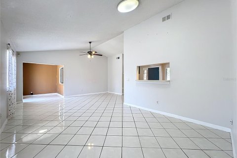House in Orlando, Florida 3 bedrooms, 125.33 sq.m. № 1833131 - photo 24