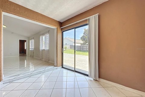 House in Orlando, Florida 3 bedrooms, 125.33 sq.m. № 1833131 - photo 26