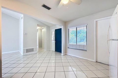 House in Orlando, Florida 3 bedrooms, 125.33 sq.m. № 1833131 - photo 19
