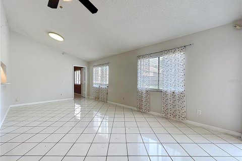 House in Orlando, Florida 3 bedrooms, 125.33 sq.m. № 1833131 - photo 22