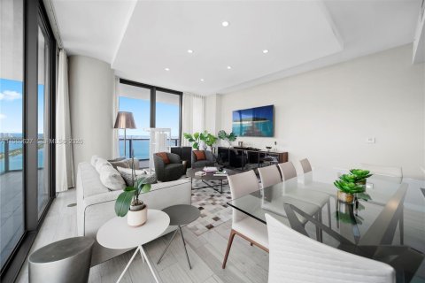 Condo à Miami, Floride, 3 chambres  № 2051693