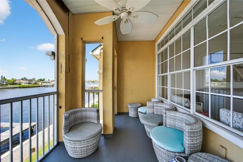 Touwnhouse à vendre à Apollo Beach, Floride: 3 chambres, 231.14 m2 № 1857619 - photo 28