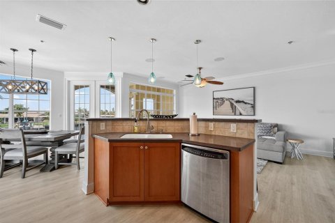 Touwnhouse à vendre à Apollo Beach, Floride: 3 chambres, 231.14 m2 № 1857619 - photo 24