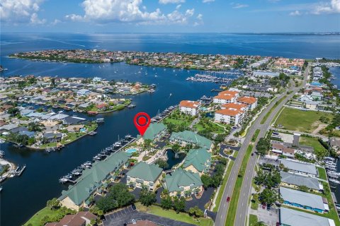 Touwnhouse à vendre à Apollo Beach, Floride: 3 chambres, 231.14 m2 № 1857619 - photo 3
