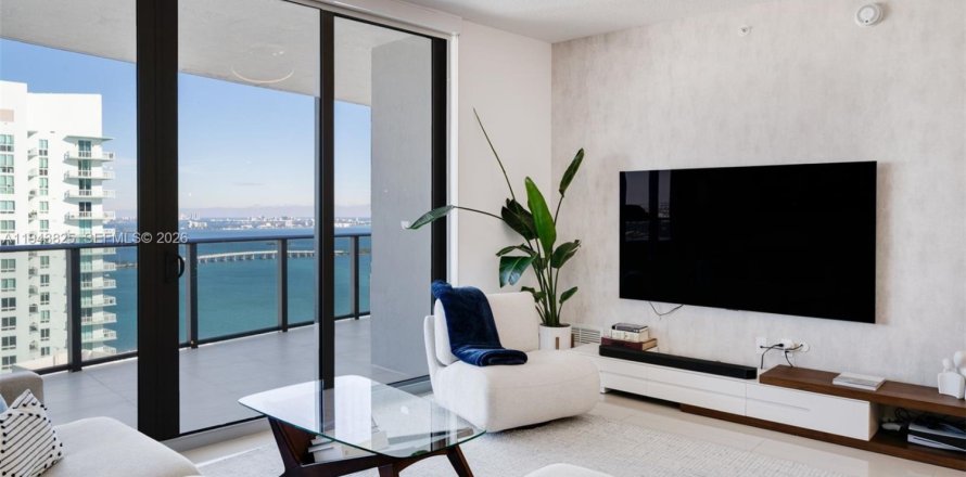 Кондоминиум с 2 спальнями в Майами, Флорида № 2005361