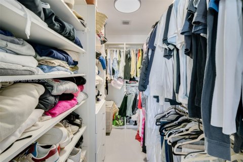 Купить кондоминиум в Майами, Флорида 2 спальни, 114.08м2, № 2005361 - фото 22