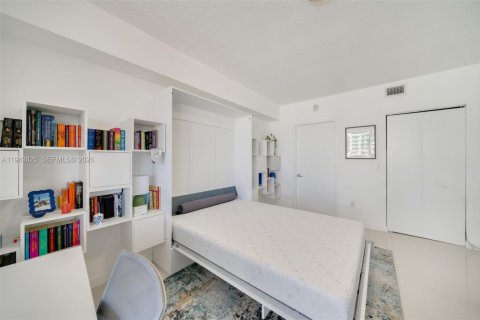 Купить кондоминиум в Майами, Флорида 2 спальни, 114.08м2, № 2005361 - фото 27