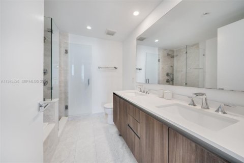 Купить кондоминиум в Майами, Флорида 2 спальни, 114.08м2, № 2005361 - фото 20