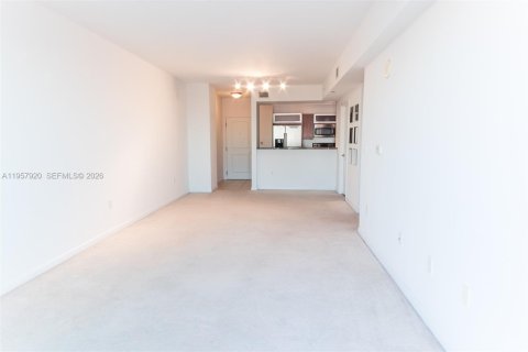 Купить кондоминиум в Майами, Флорида 1 спальня, 76.92м2, № 2090433 - фото 11