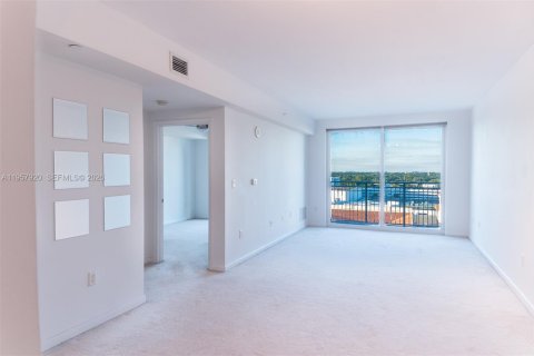 Купить кондоминиум в Майами, Флорида 1 спальня, 76.92м2, № 2090433 - фото 2