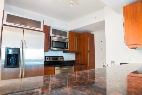 Купить кондоминиум в Майами, Флорида 1 спальня, 76.92м2, № 2090433 - фото 9