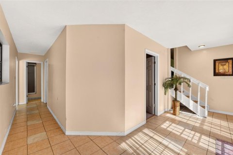 House in High Springs, Florida 4 bedrooms, 344.67 sq.m. № 2399242 - photo 28