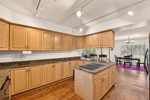 House in High Springs, Florida 4 bedrooms, 344.67 sq.m. № 2399242 - photo 11