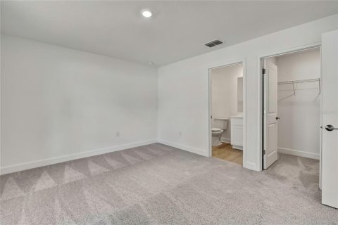 Immobilier commercial à vendre à Spring Hill, Floride: 242.29 m2 № 2404852 - photo 14