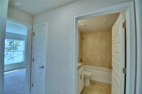House in Auburndale, Florida 4 bedrooms, 163.04 sq.m. № 2215220 - photo 21