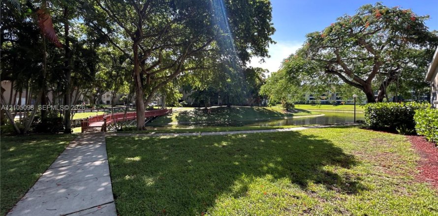 Condo à Delray Beach, Floride, 2 chambres  № 2412969