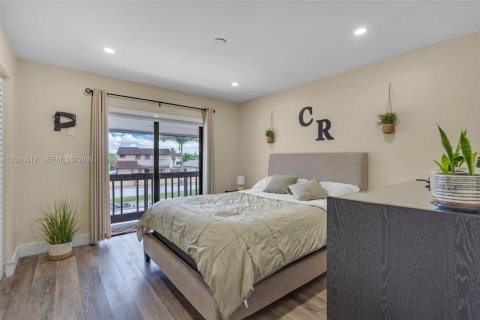 Townhouse in Miami, Florida 3 bedrooms, 144.93 sq.m. № 2071053 - photo 19