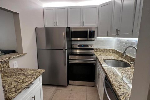 Copropriété à louer à Deerfield Beach, Floride: 1 chambre, 54.35 m2 № 2275127 - photo 2
