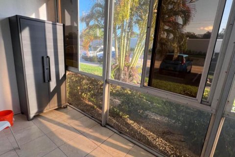 Copropriété à louer à Deerfield Beach, Floride: 1 chambre, 54.35 m2 № 2275127 - photo 11