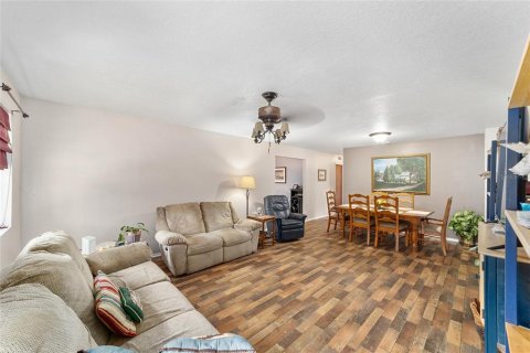 House in Ocala, Florida 3 bedrooms, 176.14 sq.m. № 1894859 - photo 18