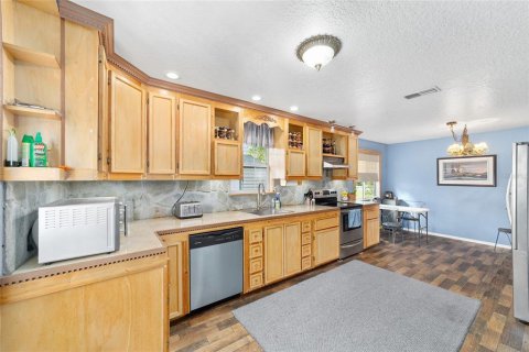 House in Ocala, Florida 3 bedrooms, 176.14 sq.m. № 1894859 - photo 9