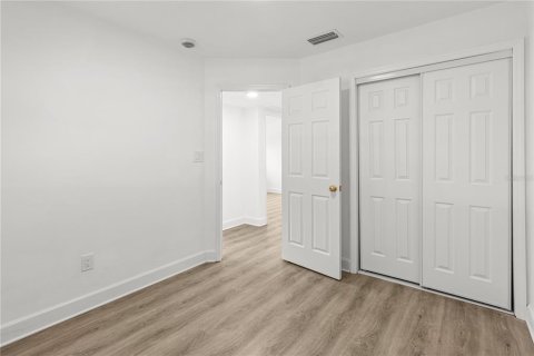 Casa en venta en Tampa, Florida, 4 dormitorios, 138.7 m2 № 2198081 - foto 11