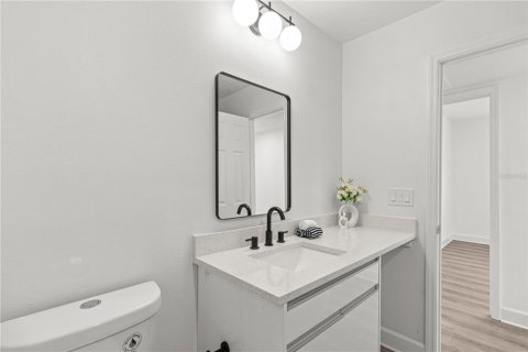 Casa en venta en Tampa, Florida, 4 dormitorios, 138.7 m2 № 2198081 - foto 12
