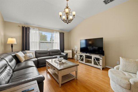 Casa en venta en Brandon, Florida, 3 dormitorios, 174.93 m2 № 1907628 - foto 4