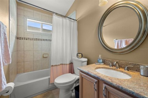 Casa en venta en Brandon, Florida, 3 dormitorios, 174.93 m2 № 1907628 - foto 15