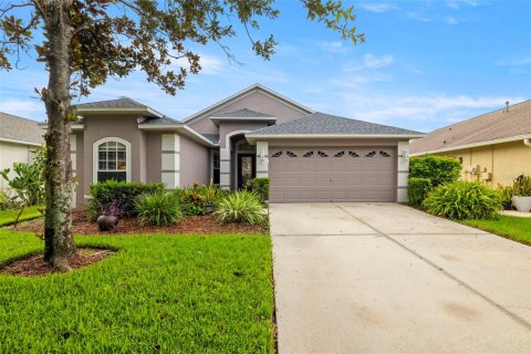 Casa en venta en Brandon, Florida, 3 dormitorios, 174.93 m2 № 1907628 - foto 1