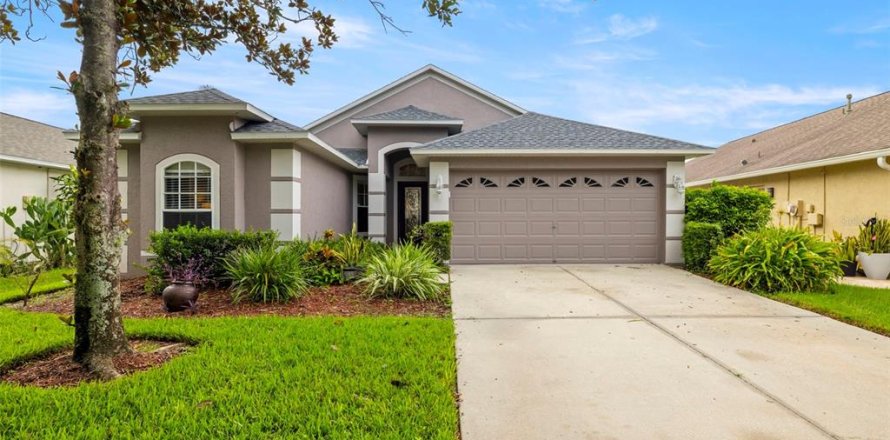 Casa en Brandon, Florida 3 dormitorios, 174.93 m2 № 1907628