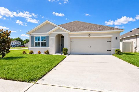 Villa ou maison à DeBary, Floride 3 chambres, 170.57 m2 № 2391480